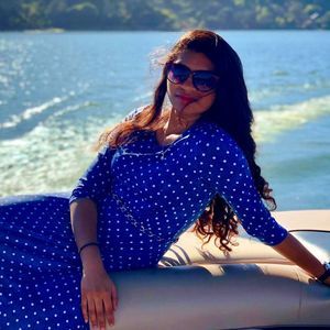 Meet your Posher, Khansa